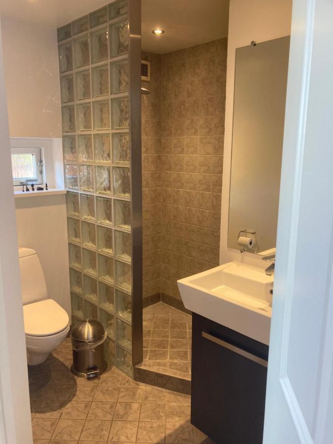 Vaerelse, Bad Og Toilet I Villa Næstved Eksteriør bilde